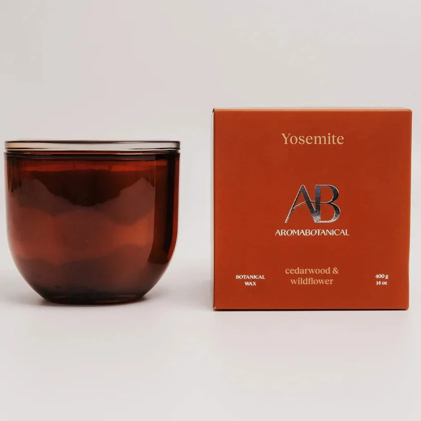 Yosemite 400g Candle (Cedarwood & Wildflower)