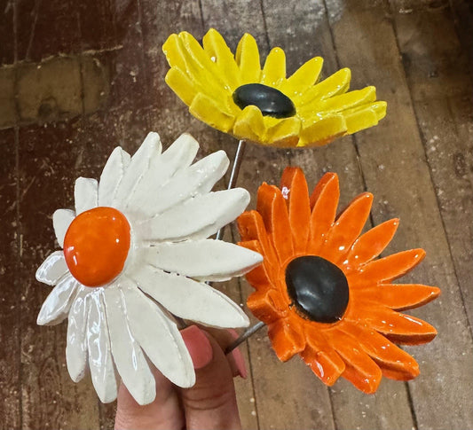 Ceramic Flowers - Daisy Orange