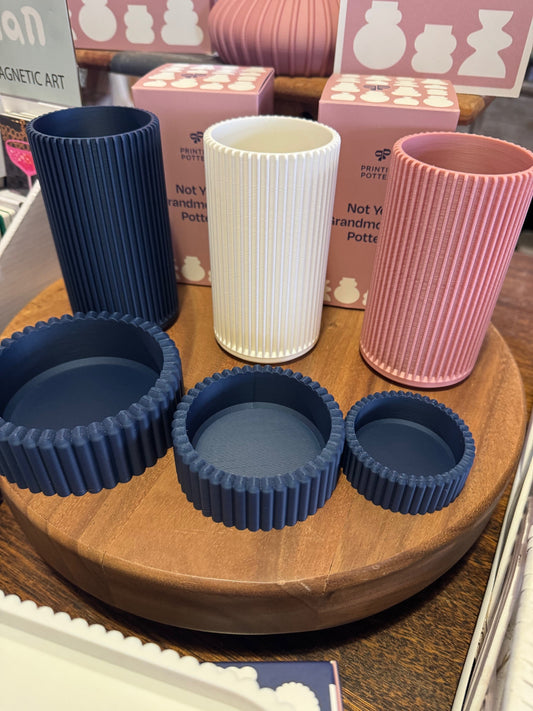 Ribbed Stationery Holder