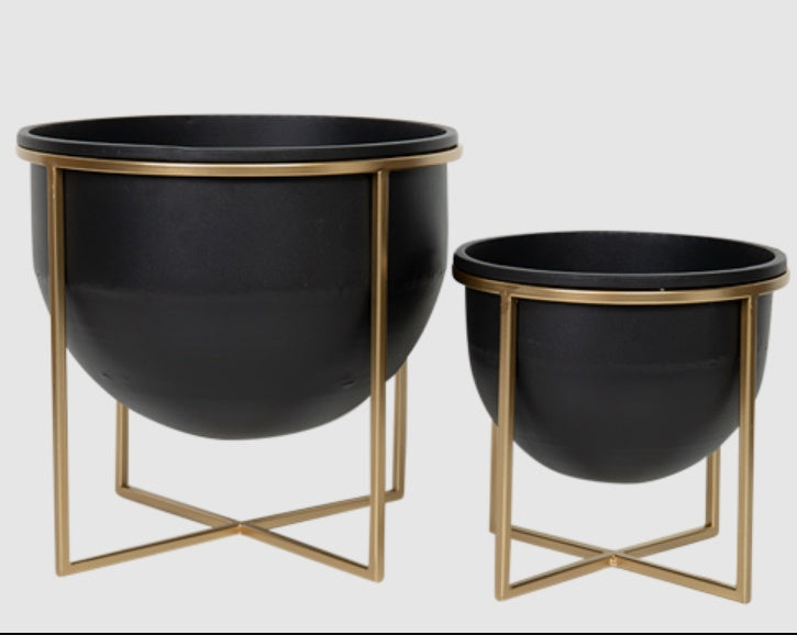 Metal Round Planter - 2 sizes (Slate)